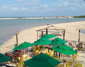 Barraca na beira do rio em Barra Nova