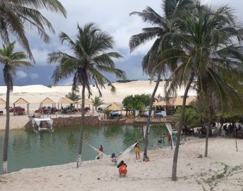 Lagoa na barraca Oásis